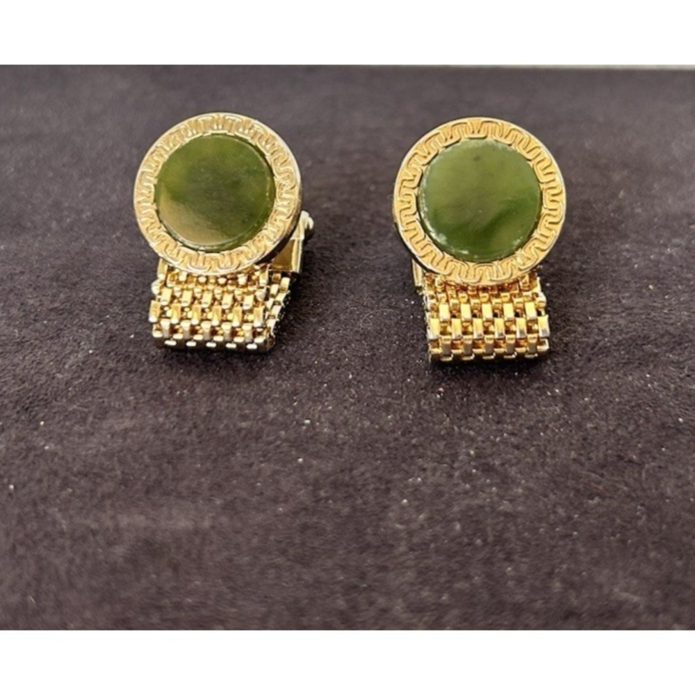 Vintage 60s Gold-Tone Cufflinks Green Stone Metal Mesh Wrap VGUC